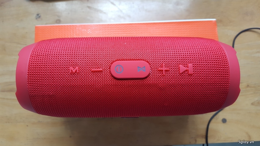 Loa bluetooth JBL charge 3 Tích hợp xạc, học tiếng anh, nghe nhac - 4
