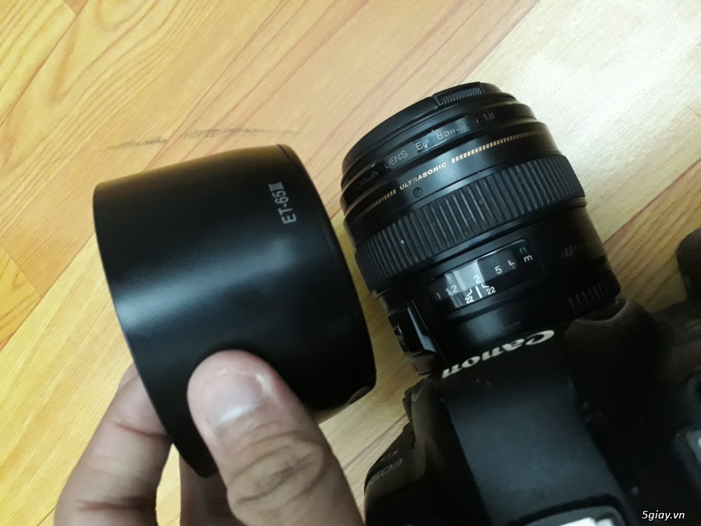 Bán Canon 5D2, lens canon 85 f1.8 giá cực sốc