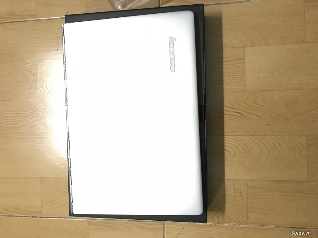 Lenovo Yoga 3 PRO M 5Y71 4G 256SSD NHUNEW