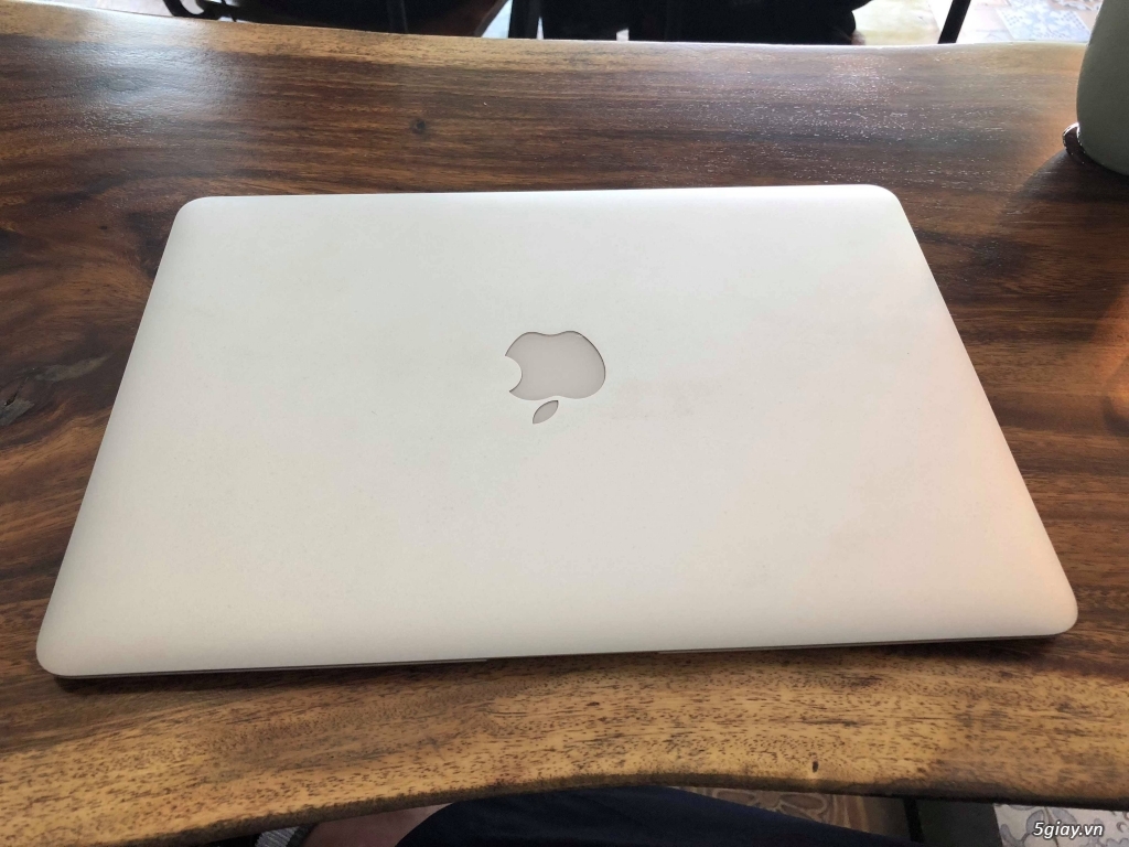 MacBook Air 13 (Mid 2013) 99% - 5