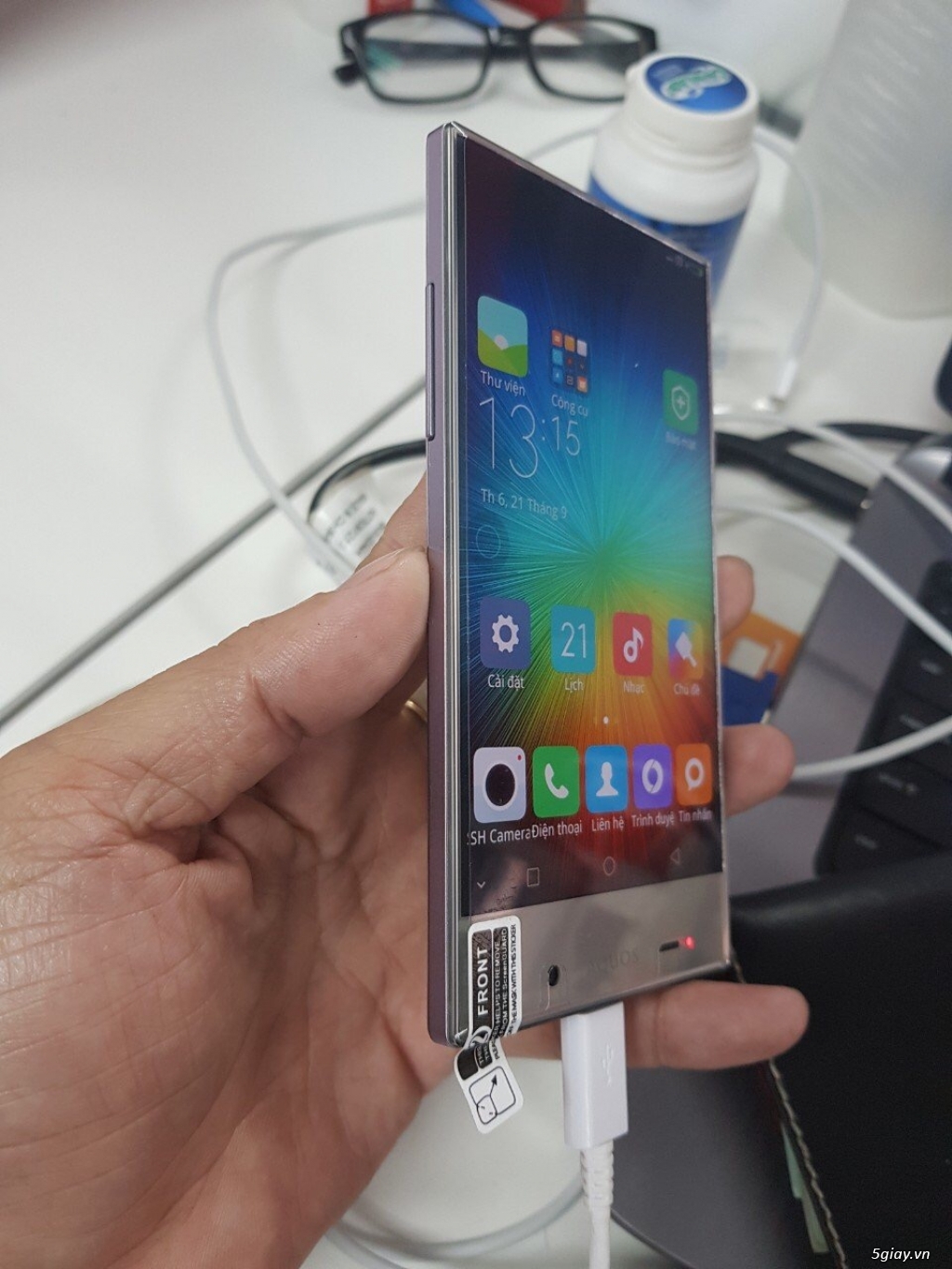 Sharp sh305 tràn viền đep 99% keng