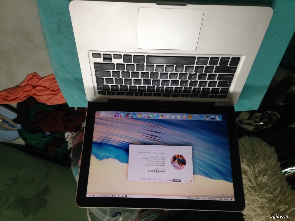 Ban Macbook Pro 2011 Ram 4Gb , SSD 256 Core I5 , con 90% ,