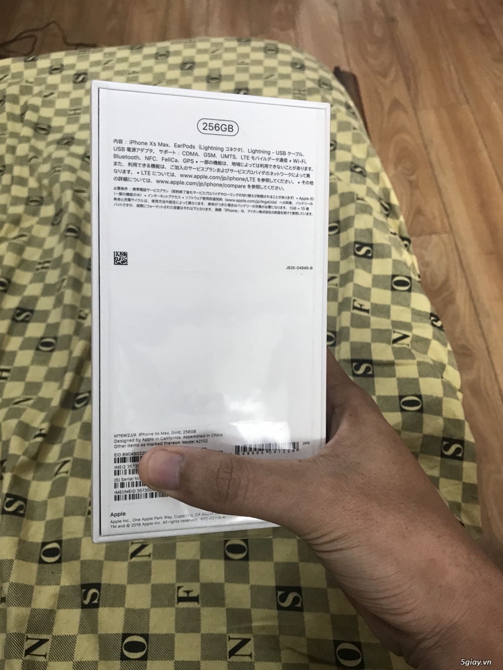 Cần bán XS MAX 256Gb màu Gold nguyên seal zin !!! - 1