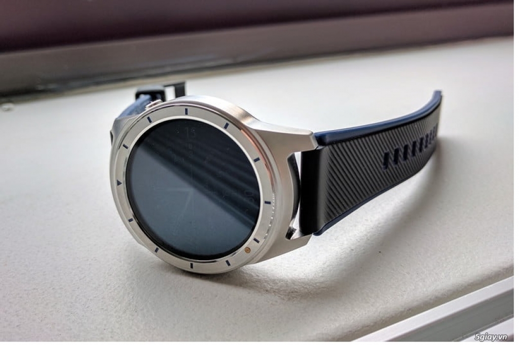 ZTE Quartz smartwatch cực pro dành cho anh em đam mê - 1