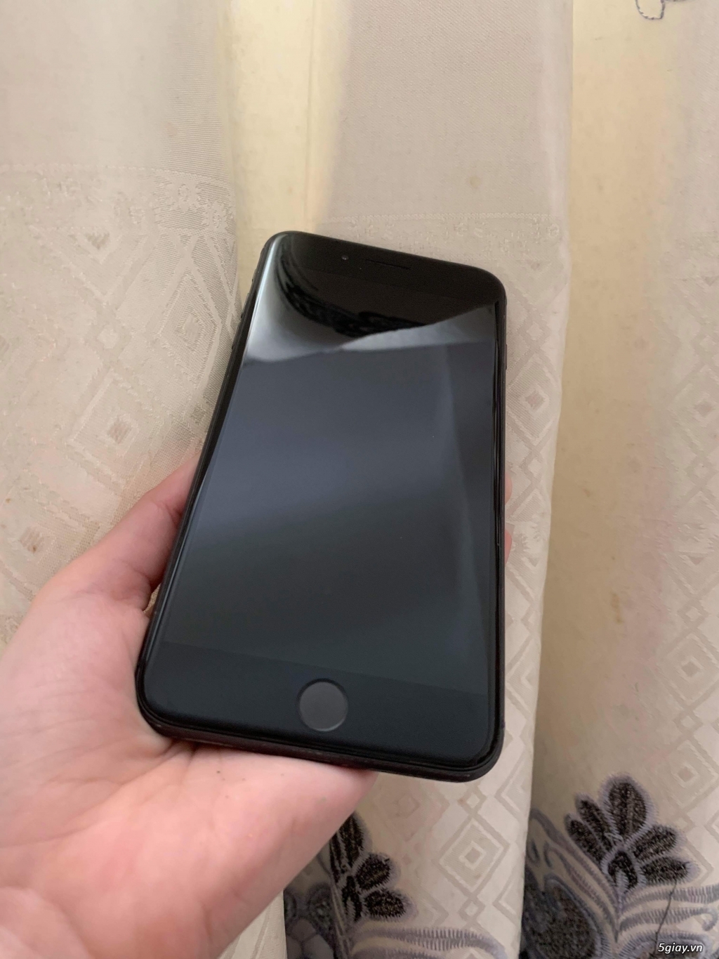 Iphone 8 plus 64gb đen quốc tế như mới.!!