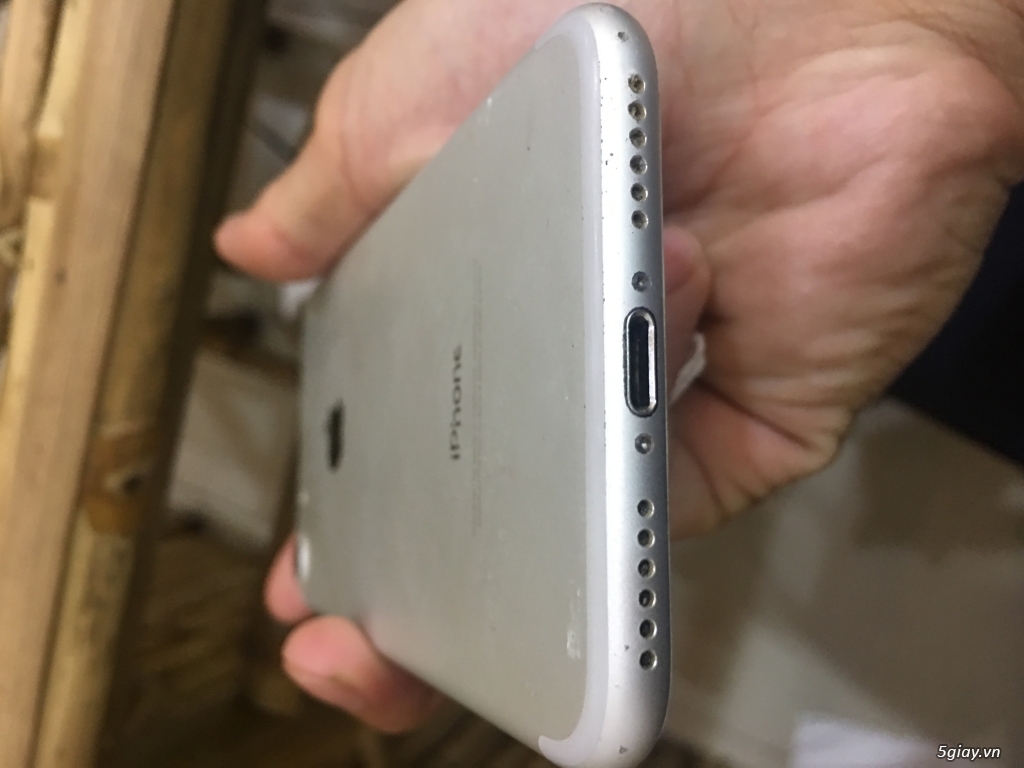 Bán gấp iphone 7 silver 32G quốc tế - 2