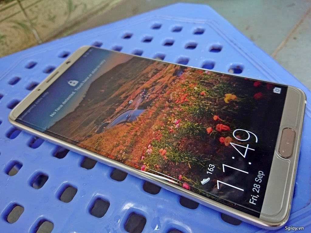 Huawei Mate 10 Màu Gold 4/64 Likenew - 4
