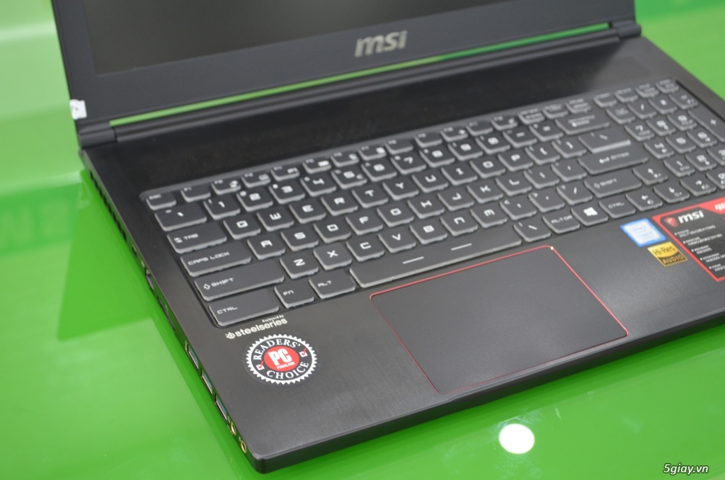 Laptop gaming MSI - 1