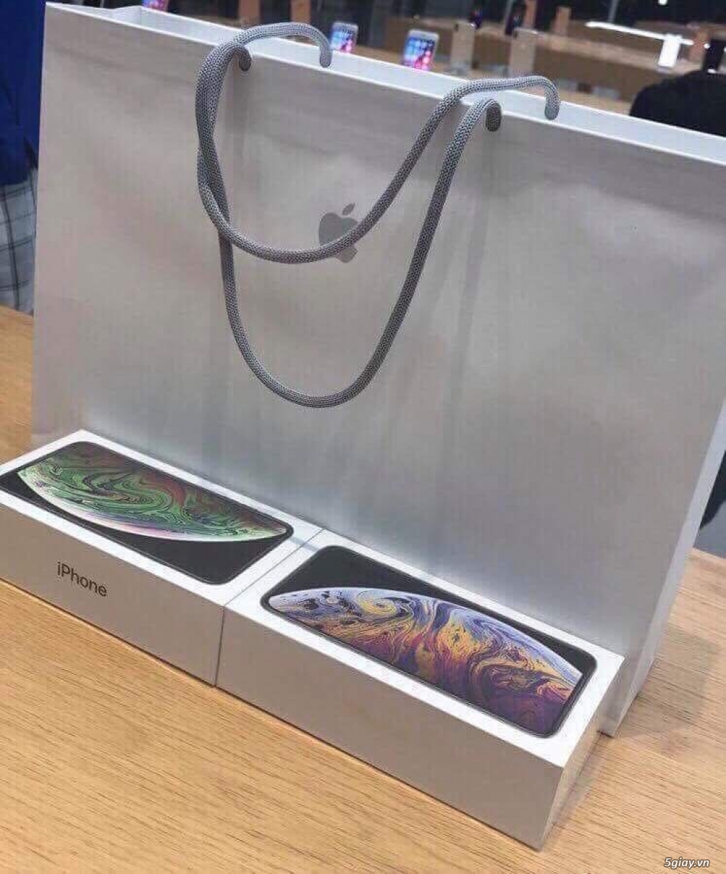 Bán iphone xs max 256gb, bản LL (Mỹ), quốc tế, nguyên seal. - 1