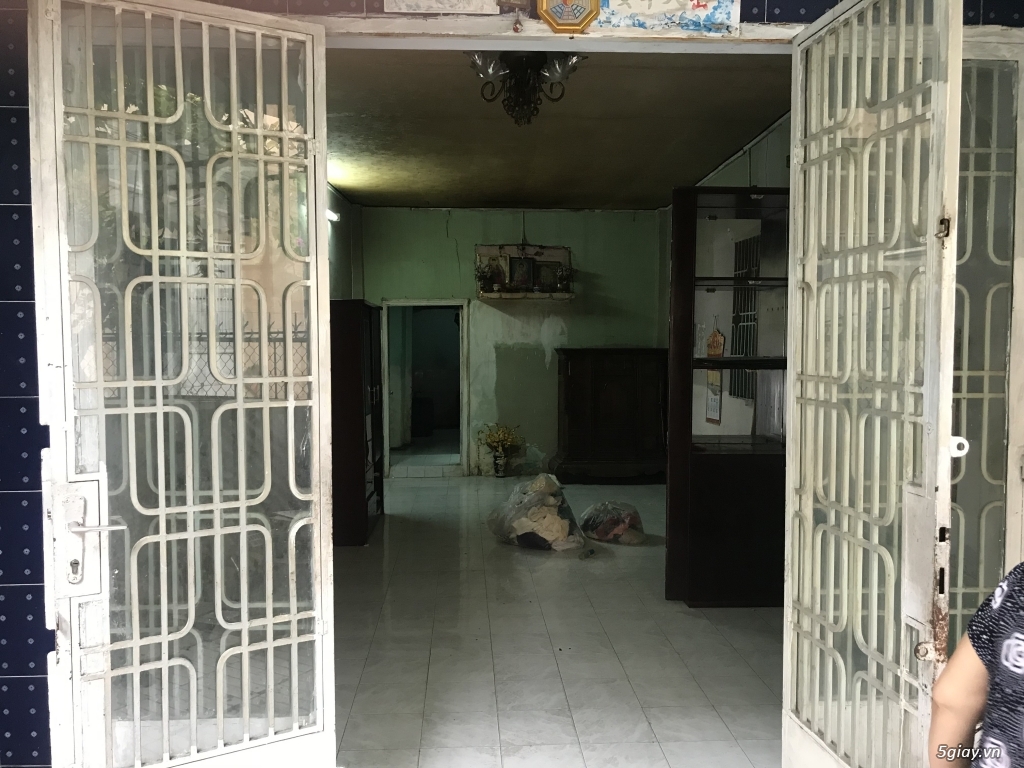 CẦN BÁN GẤP NHÀ CẤP 4 GẦN VÒNG XOAY PHẠM VĂN ĐỒNG - LÊ QUANG ĐỊNH - 2