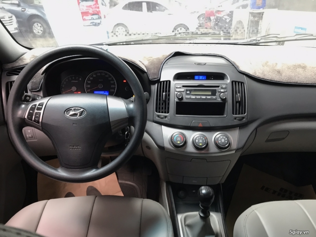 Hyundai Avante 1.6 MT 2015, 426tr còn thương lượng kh thiện chí
