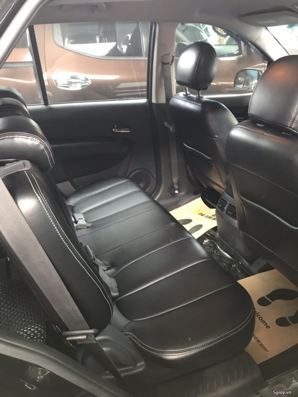 Cần bán Kia Carens 2.0 MT 2015, màu đen, 428tr còn thương lượng - 7