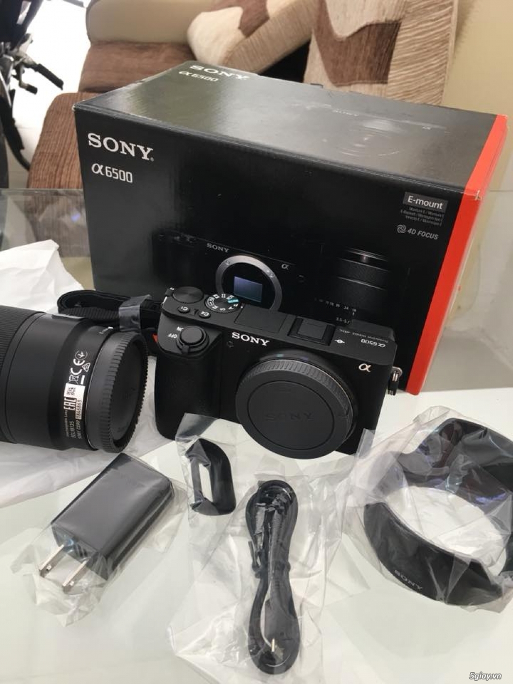 Cần bán bộ máy ảnh Sony Alpha A6500 ống kính sony 18-136 siêu quay phi