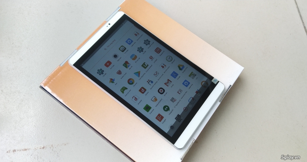 Máy tính bảng Huawei dtab Compact