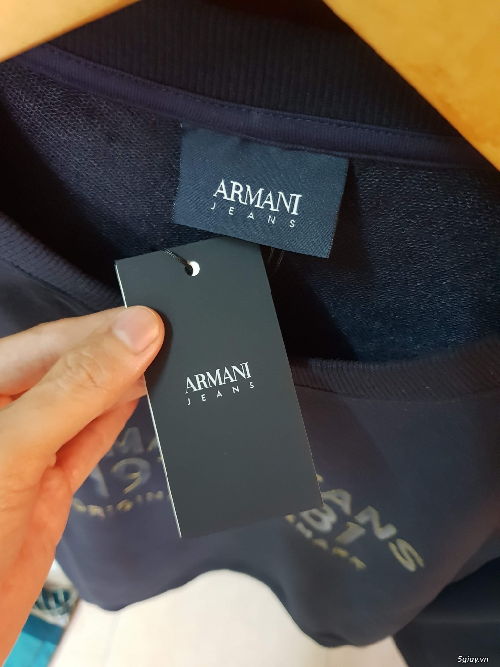 Thanh lý áo Armani, tôm mì xịn và áo khoác - 4