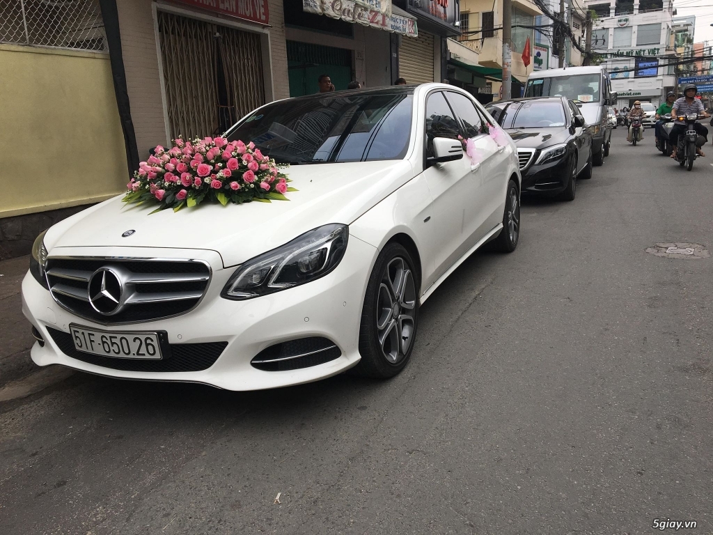 Chuyên cho thuê xe hoa, xe rước dâu Mercedes BMW Audi Camry giá tốt - 28