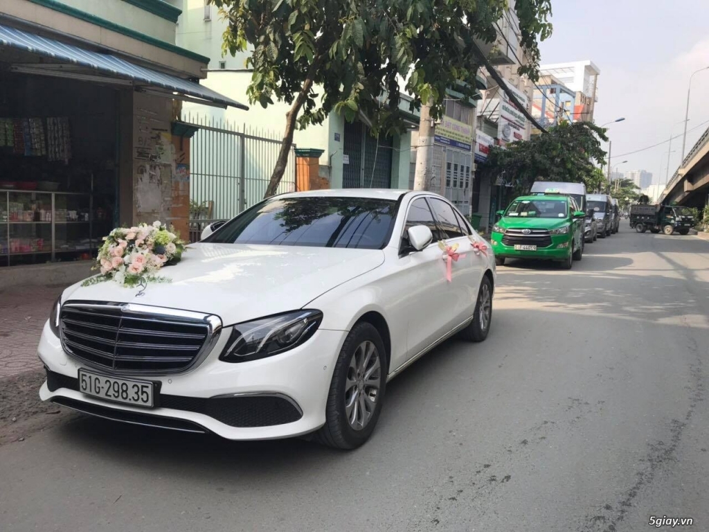 Chuyên cho thuê xe hoa, xe rước dâu Mercedes BMW Audi Camry giá tốt - 22