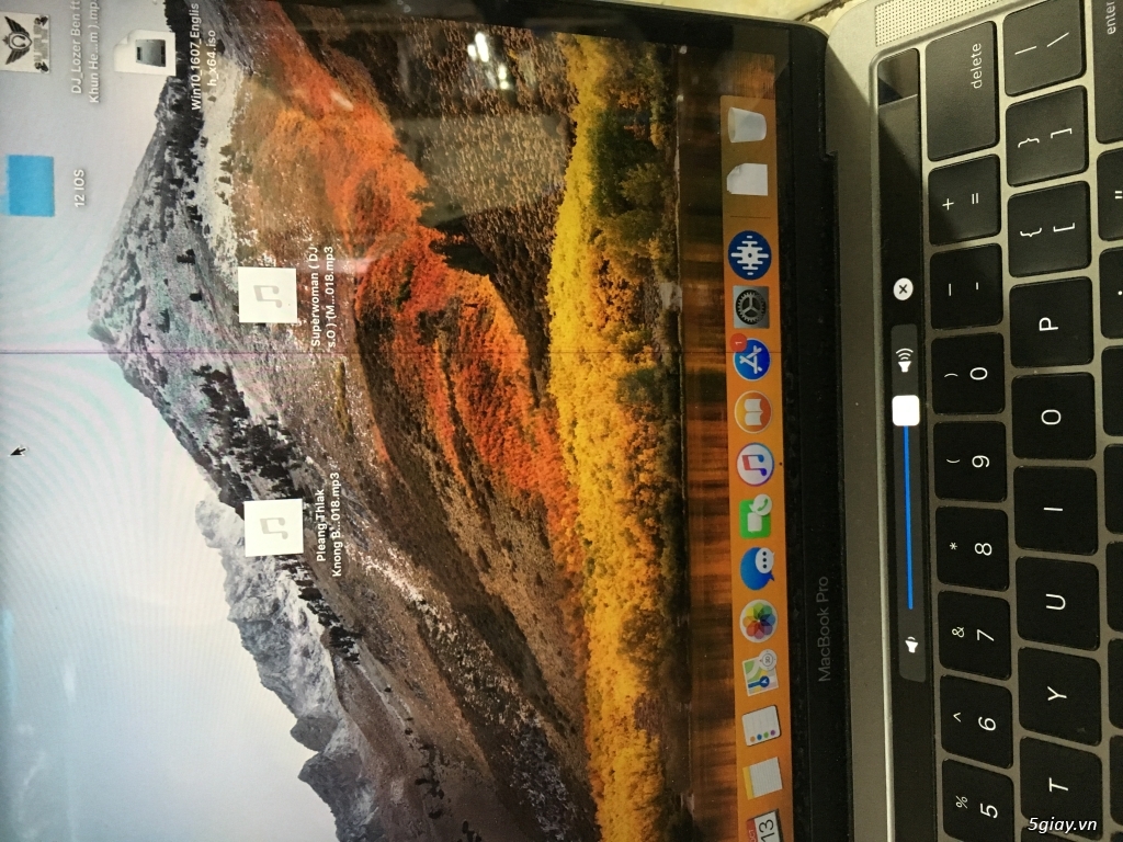 macbook pro 13 inch touchbar lổi màn bán rẻ - 3