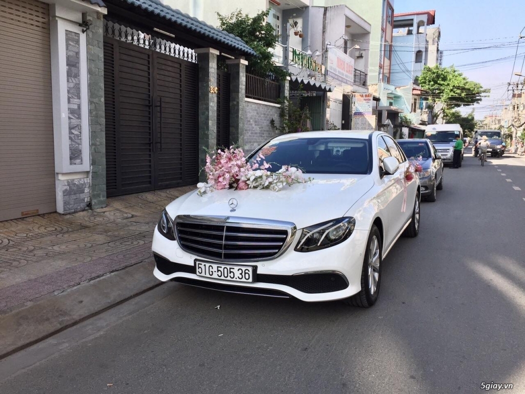 Chuyên cho thuê xe hoa, xe rước dâu Mercedes BMW Audi Camry giá tốt - 23