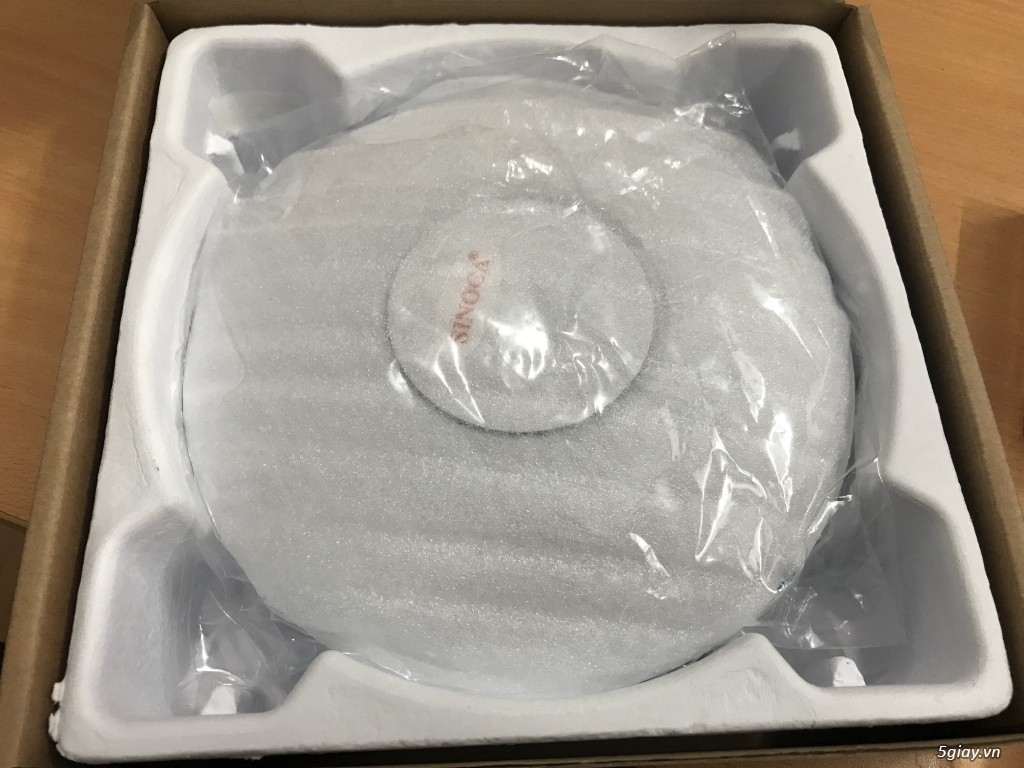 Unifi AP AC Pro New full box. - 6