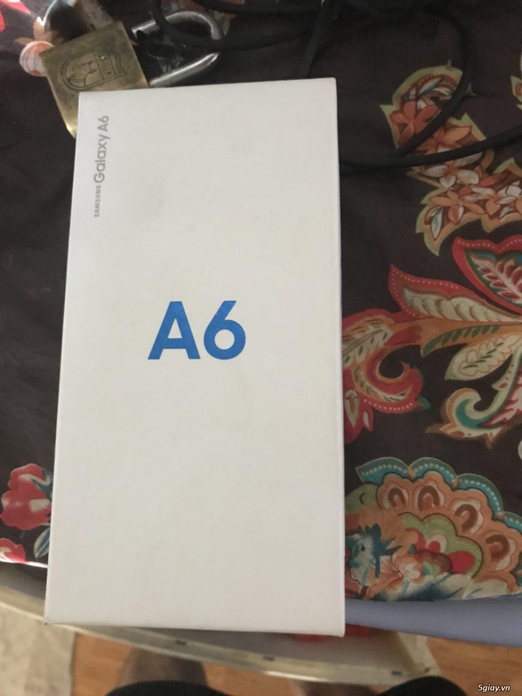 Samsung A6 2018 nguyên seal hộp new 100% BH hãng 12Th đủ màu