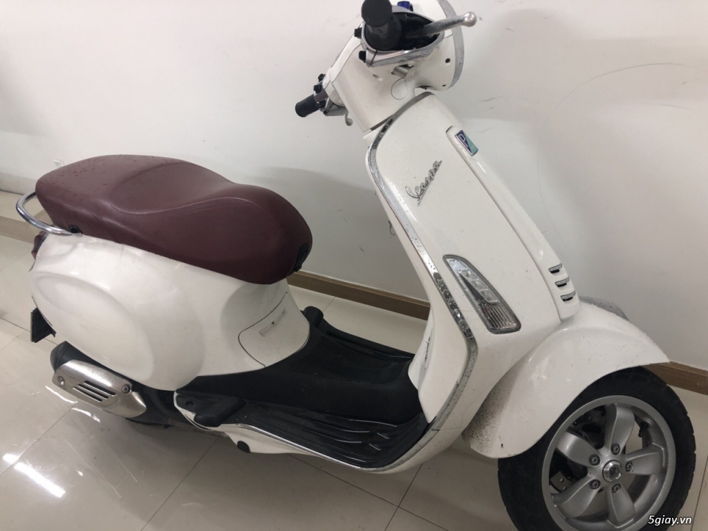 Vespa primavera 125
