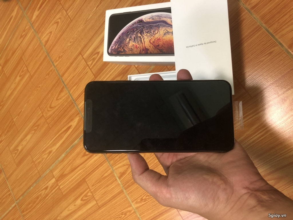 Cần bán iphone xs max 2 sim vật lý 512g bản sin giá hot