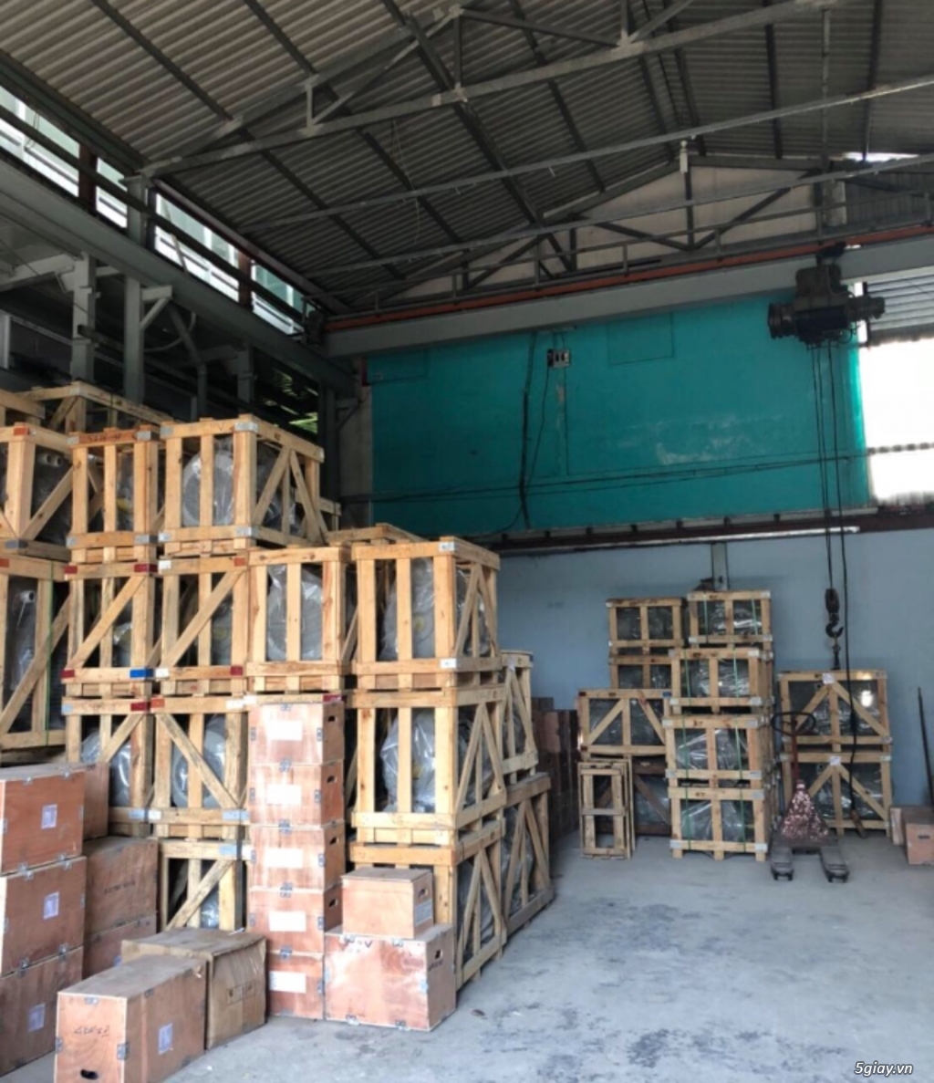 Cần Bán Xưởng Kho dt 137m2 có pa lăng điện 3 tấn - 1
