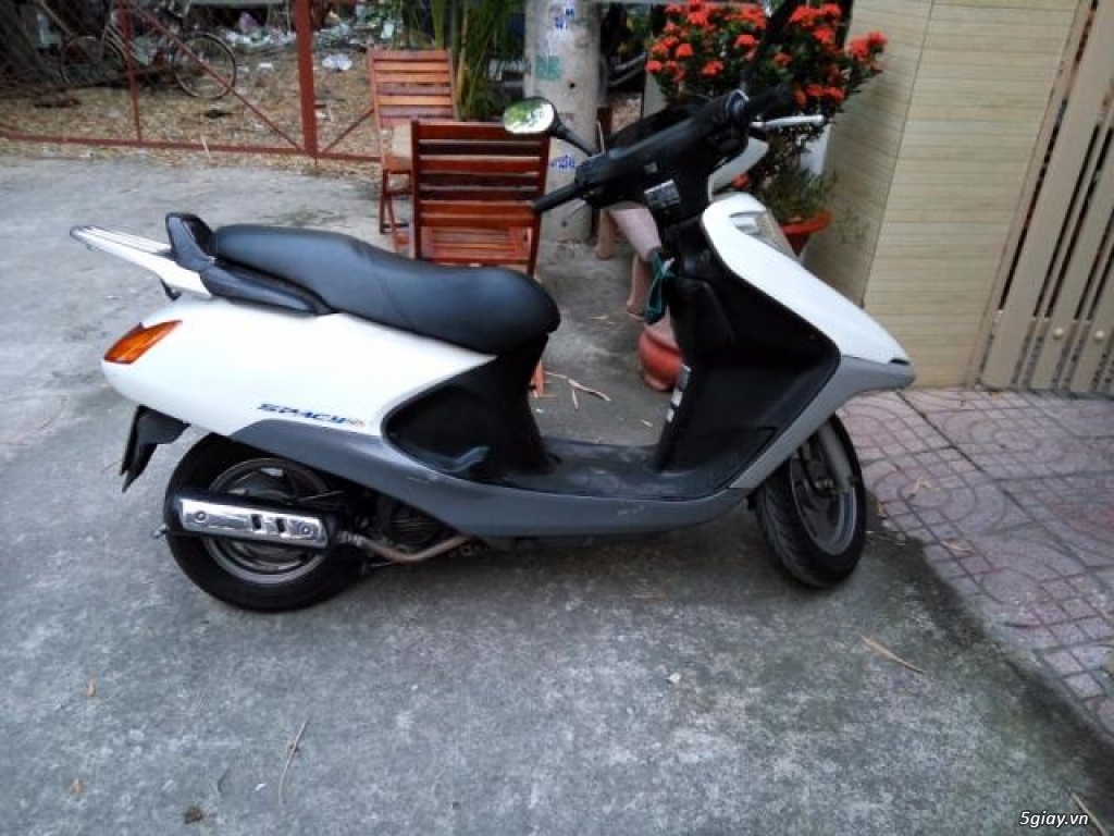 Honda spacy 100cc - 1