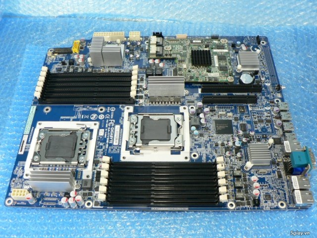 Bán main Gigabyte 2 cpu tặng chip