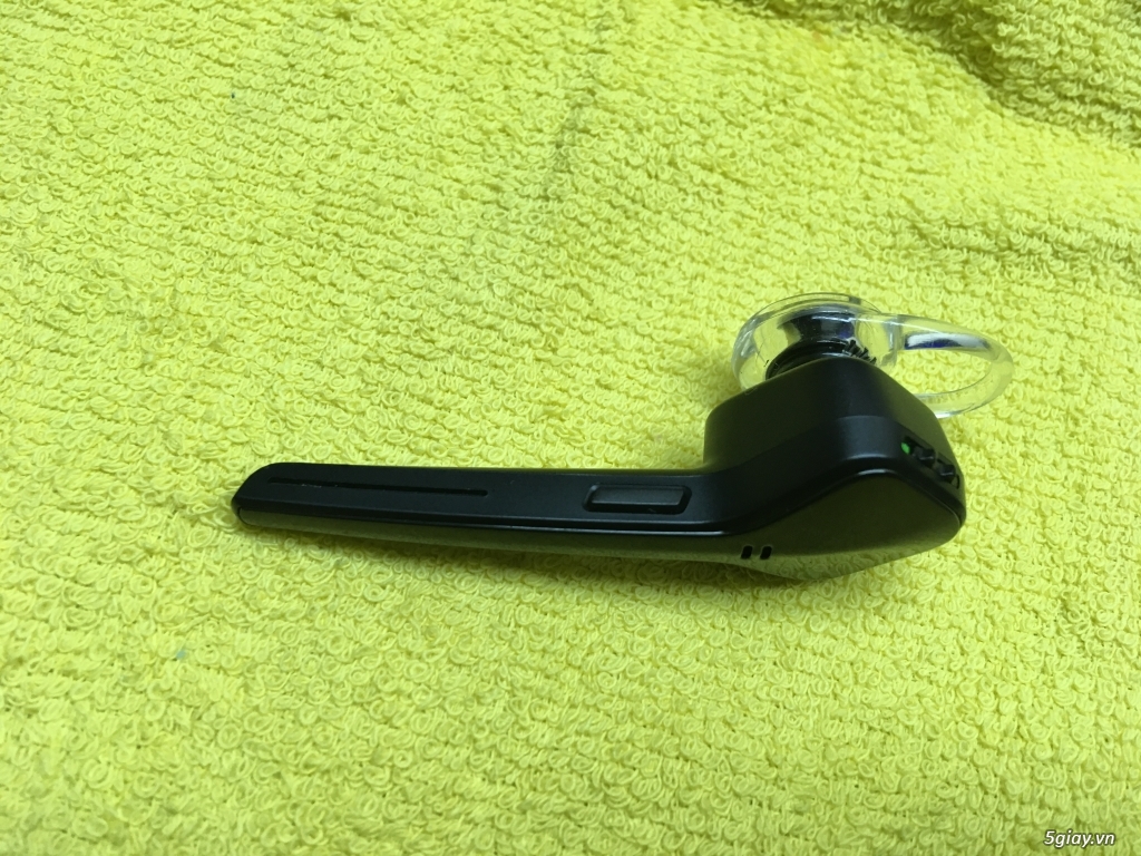 Plantronics voyager adge - 1