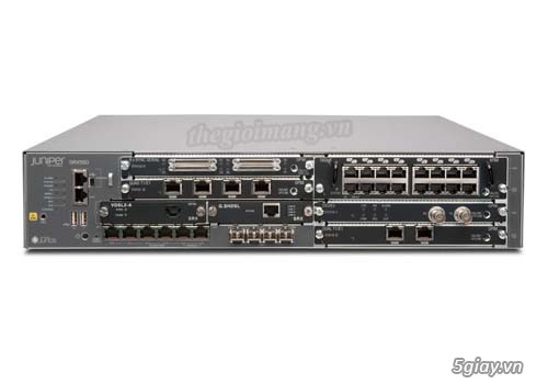 Juniper EX4550-32F-AFO 32-Port 1/10GbE SFP+ Switch 1x JPSU-650W-AC