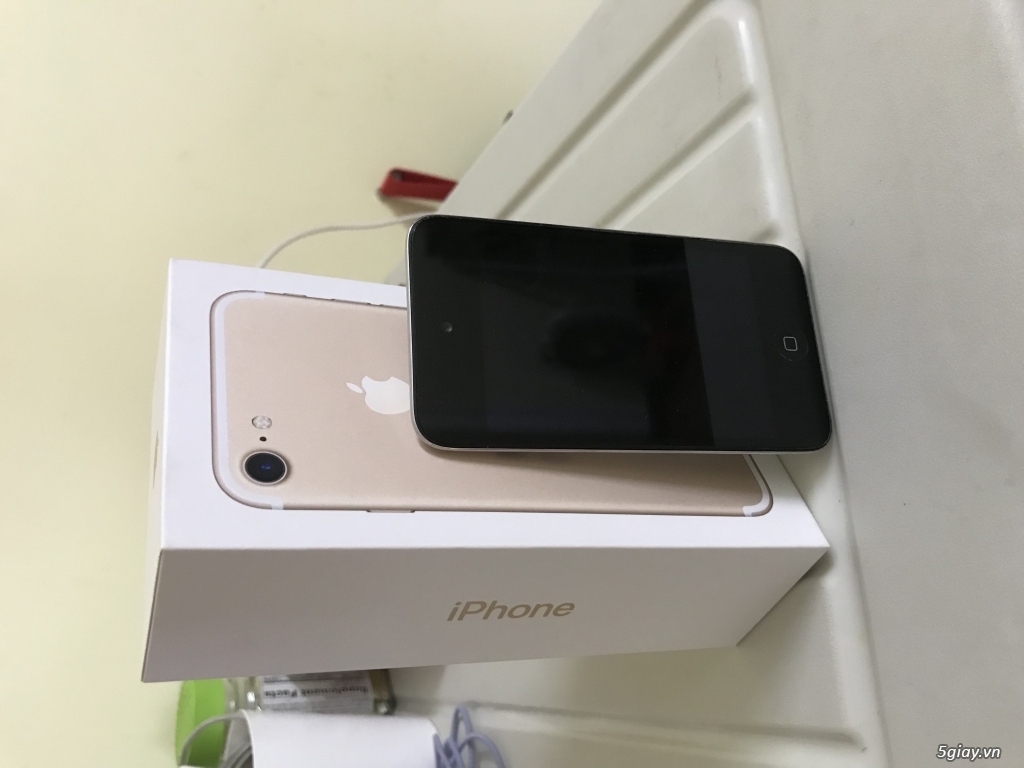 Thanh lý bàn văn phòng tặng Ipod touch Gen 4 - 3