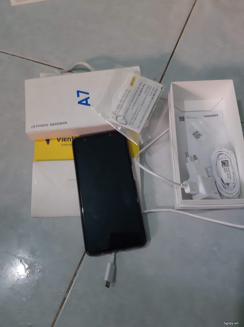 A7 2018 đen mới 99% zin 100%