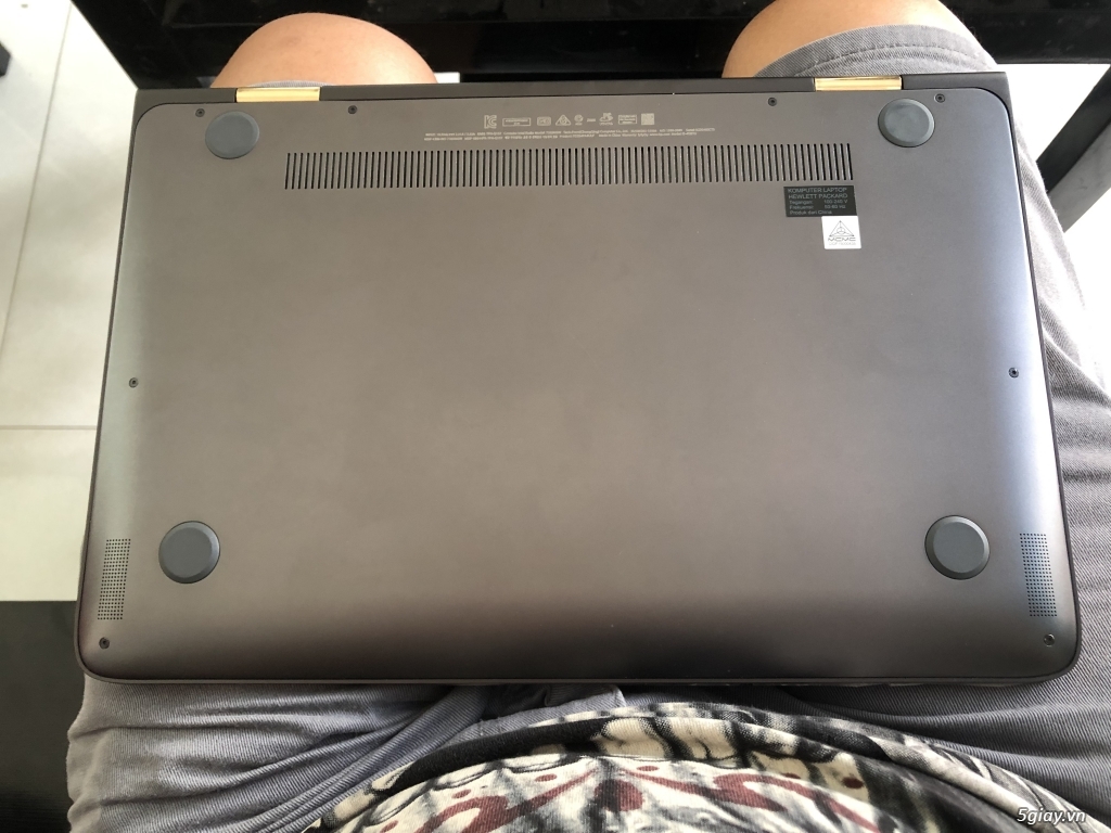 HP spectre x360 core i7 giá rẽ - 1