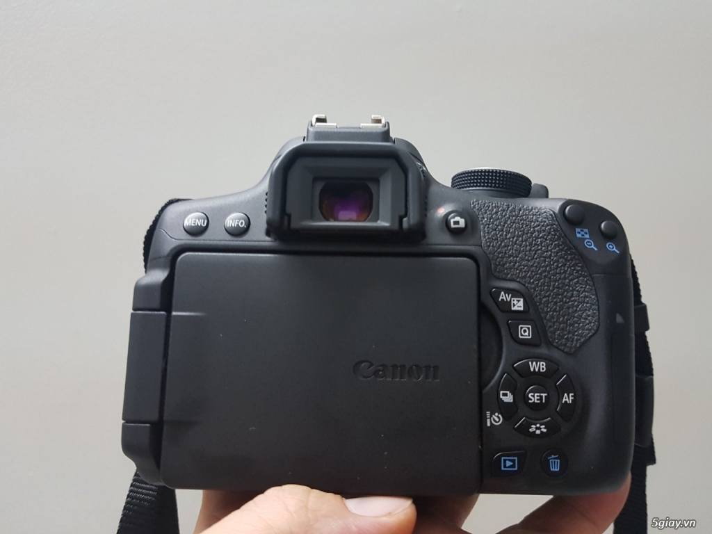 Canon 750D + Len 18-55. Like new 99%. Bảo hàng 2020 - 2