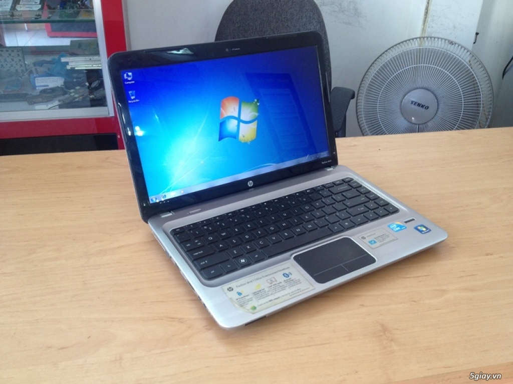 Laptop HP CORE I7 8 GB màu trắng siêu mỏng - 2