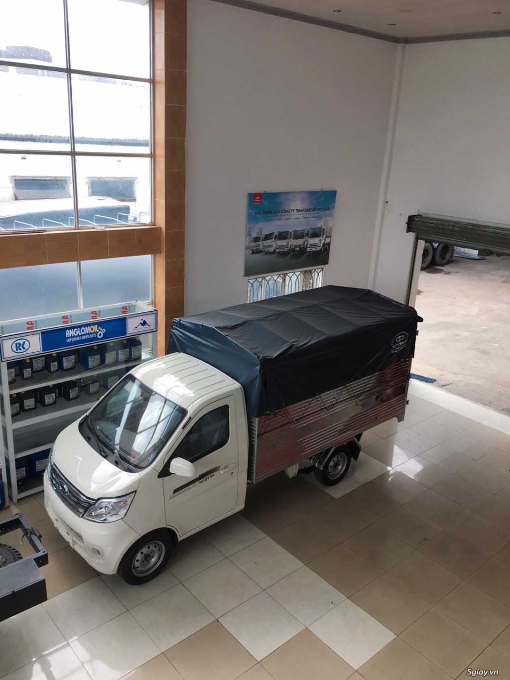 mua xe tải nhỏ 1 tấn trả góp ở đâu?