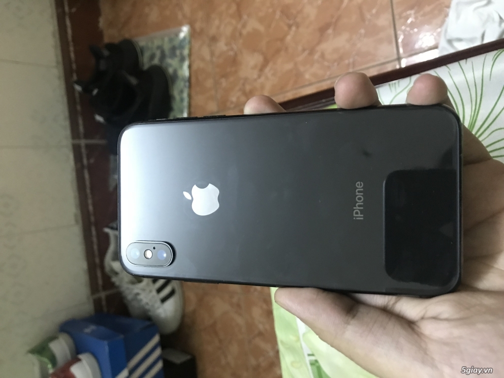 Bán Iphone X 256 đen và iphone 7plus 32g vàng giá sập sàn