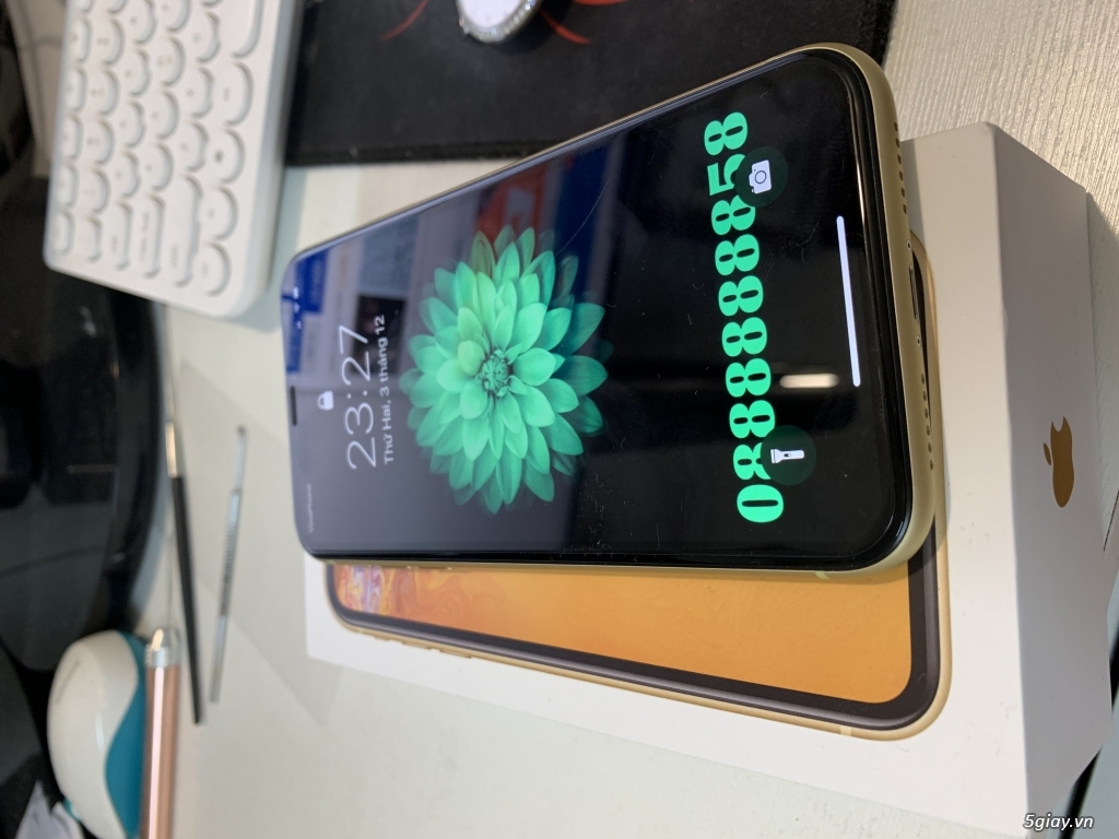 E bán IP XR 128G vàng 99% - 8