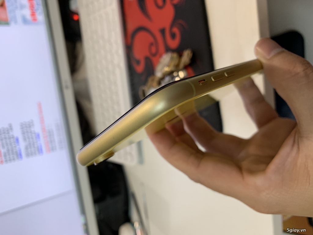 E bán IP XR 128G vàng 99% - 13