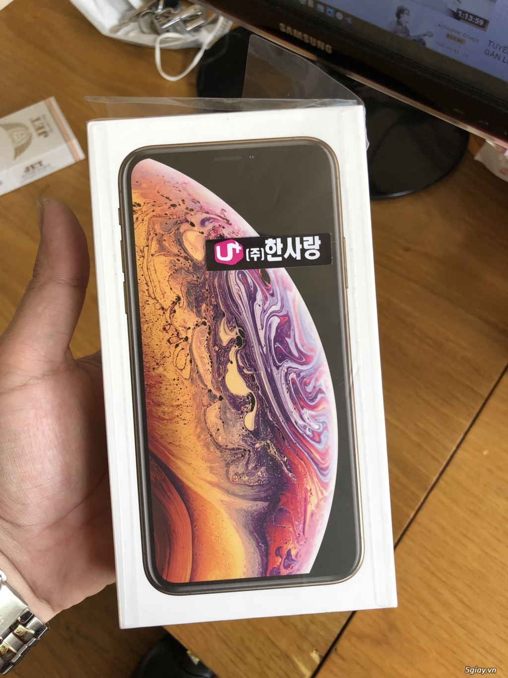 Iphone XS 256G Vàng nguyên seal bán nhanh