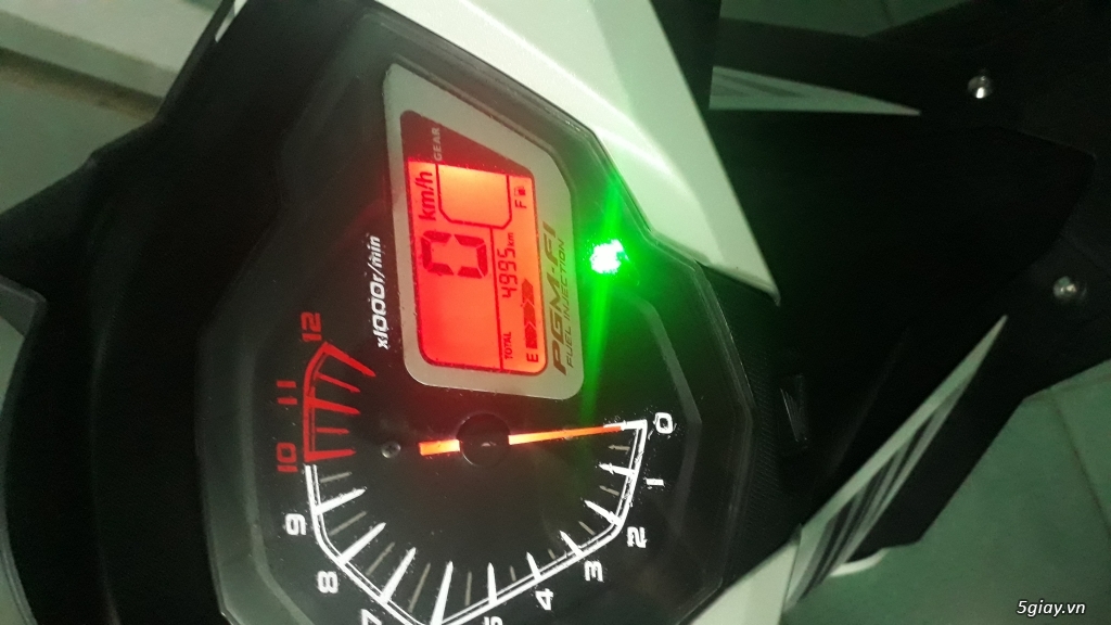Bán Honda Winner 150 trắng 6/2016 xe đẹp - 3
