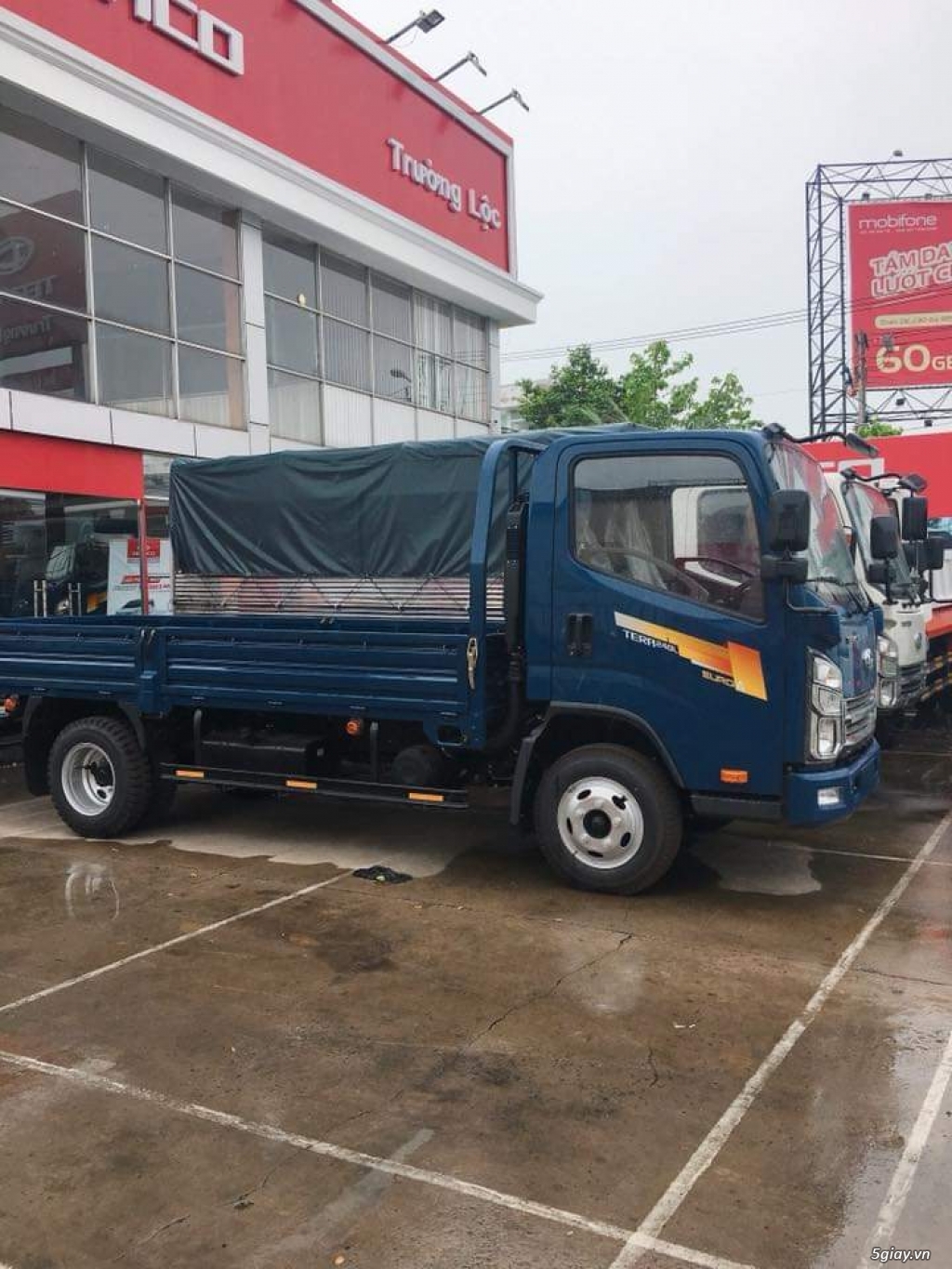 bán-xe-tải-thùng-4m3-teraco-240-hỗ-trợ-trả-góp