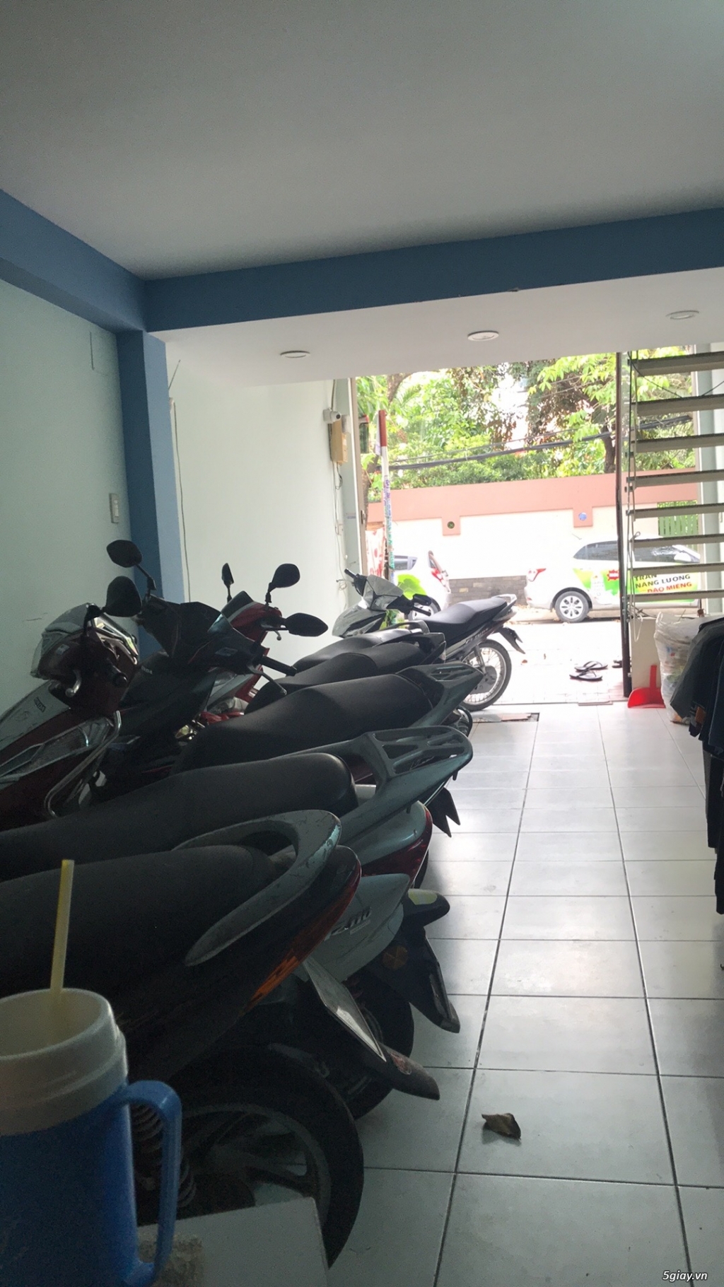 Sang tiệm PS4, Quận 7