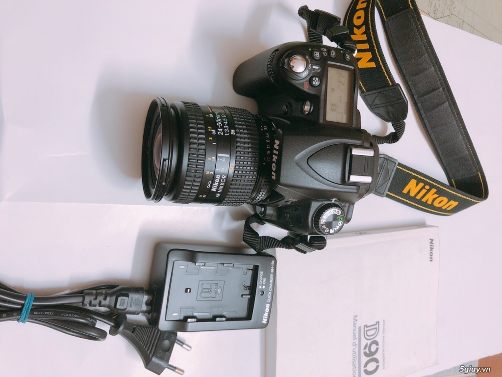 Mình cần bán máy ảnh Nikon D90