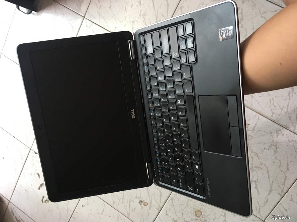 E7240 i5 4300 4gb ssd 128