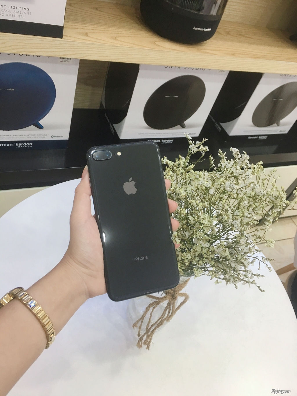iPhone 8 Plus 64GB Gold hàng trưng bày 99% đẹp như mới