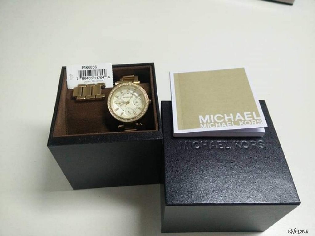 Cần bán : Đồng hồ Michael Kors M6056 - Chính hãng - Đã qua sử dụng