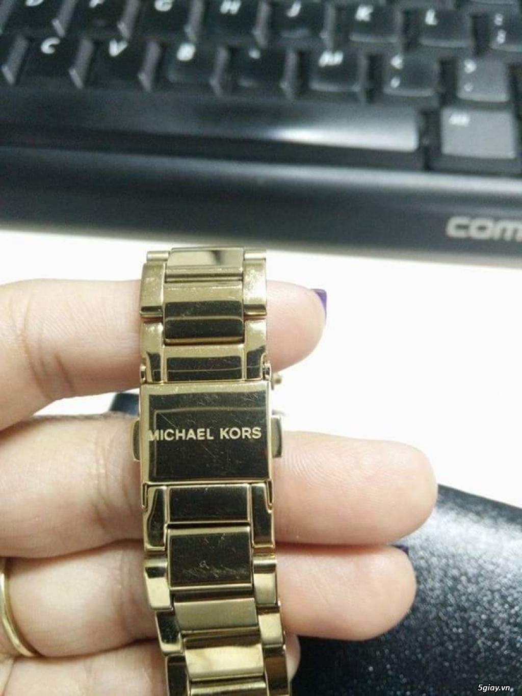 Cần bán : Đồng hồ Michael Kors M6056 - Chính hãng - Đã qua sử dụng - 1
